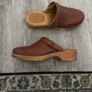 RE/DONE Brown Leather Clogs